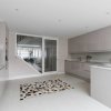 Отель Gorgeous 5BR home with garden and parking in Battersea, фото 8