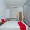 Отель RedDoorz Syariah near Transmart MX Malang, фото 7