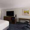 Отель La Quinta Inn and Suites by Wyndham at WaTiki Waterpark, фото 6