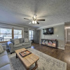 Отель Serene & Spacious Blue Ridge Retreat, 2 Mi to Lake, фото 2