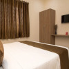 Отель OYO 13273 Home Luxury Stay Airport Road, фото 17