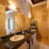 Отель Hillstone Uluwatu Villa, фото 7