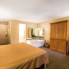 Отель Econo Lodge Inn & Suites Lincoln, фото 35