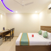 Отель Golden Leaves By OYO Rooms, фото 12