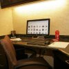Отель Hampton Inn & Suites by Hilton Edmonton/West, фото 19
