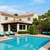 Отель Luxurious Villa in Sotogrande with Swimming Pool, фото 1