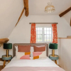 Отель The Royal Retreat -elegant 7bdr With Garden, фото 27