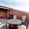Отель Rooftop Deck Walk to River Downtown Fire pit, фото 8