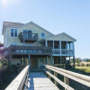 Отель Two Buoys And A Gull by Oak Island Accommodations, фото 21