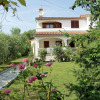 Отель Spacious and Comfortable House With Beautiful Garden Near Tar and Beach 900 m, фото 1