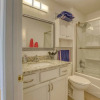 Отель Bright Tallahassee Home, 5 Mi to Dtwn & Lake Ella!, фото 18