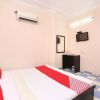 Отель OYO 19473 Rr Residency, фото 3