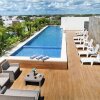 Отель 2BR With Rooftop Pool in Great Location! A/c!, фото 9