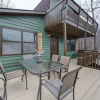 Отель Rocky Top Lodge, 6 Bedrooms, Pool Access, Hot Tub, Mountain View, Sleeps 14, фото 4