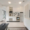 Отель Bright & Modern Auckland Cbd Apartment, фото 6
