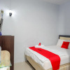 Отель RedDoorz @ Hotel Grand Aulia Majene, фото 31