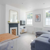 Отель Modern & Spacious 2 Bedroom Flat Near Clapham Common, фото 17