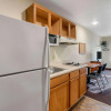 Отель Suburban Studios Huntsville University Area, фото 12
