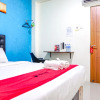 Отель RedDoorz @ Darmo Park 1 Surabaya, фото 5