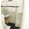 Отель Charming Apartment 3 Sleeps 4 Guests, фото 11
