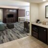 Отель Hampton Inn & Suites Omaha-Downtown, фото 7