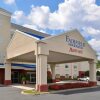 Отель Fairfield Inn & Suites by Marriott Hickory, фото 1