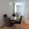 Отель Spacious, Modern 1-Bdrm Apt Near Vic & Austria Ctr, фото 12