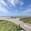 Отель Galveston Beachfront House w/ Deck & Ocean Views!, фото 13
