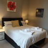 Отель Lovely 1 Bedroom Apartment Close To The City Free Wifi, фото 5