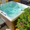 Отель Sleeps22-garden-hottub-pool-barbecue-jacuzzi, фото 8