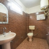Отель OYO 12411 Woodside Guest House, фото 7