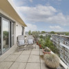 Отель Superb Apartment With Terrace Near the River in Putney by Underthedoormat, фото 15