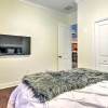 Отель Sunny Sarasota Abode w/ Yard ~ 1 Mi to Dtwn!, фото 6