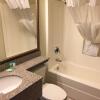 Отель Bridgepointe Inn & Suites, фото 11