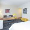 Отель Hampton Inn & Suites Morgantown / University Town Centre, фото 36