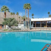 Отель Mid-century Pad - Ocotillo Lodge 1 Bedroom Condo by RedAwning, фото 12