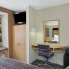 Отель Microtel Inn and Suites By Wyndham Charlotte/university Place, фото 15