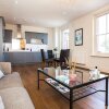 Отель Newly Renovated 2 Bed in Wimbledon Village в Лондоне