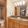 Отель Slopeside 2 Bedroom Gold-rated Residence at Golden Peak in Vail Village, фото 8
