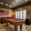 Отель Ern858 - Eagles On High - Great Location! Close To All The Action! 3 Bedroom Cabin by RedAwning, фото 28
