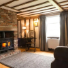 Отель Navigation Cottage on the Historic Sea Lock overlooking the Nature Reserve, фото 2