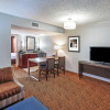 Отель Embassy Suites by Hilton Dallas Market Center, фото 3