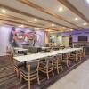 Отель La Quinta Inn & Suites by Wyndham South Jordan, фото 12