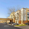 Отель Comfort Inn & Suites Arlington Heights, фото 29