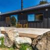 Отель Sno Ruapehu - Horopito Holiday Home в Нэшнл-Парке