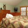 Отель Whisper Mountain 2 Bedroom Home with Hot Tub, фото 12