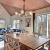 Отель Instant Suites Luxury 3 BR Cabin with Breathtaking Views, фото 2