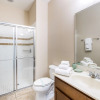 Отель Solterra - 4167 Oaktree Drive, фото 9