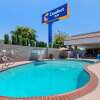 Отель Comfort Inn Near Old Town Pasadena in Eagle Rock, фото 19