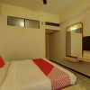 Отель OYO 24579 Flagship Hotel Padmam, фото 25
